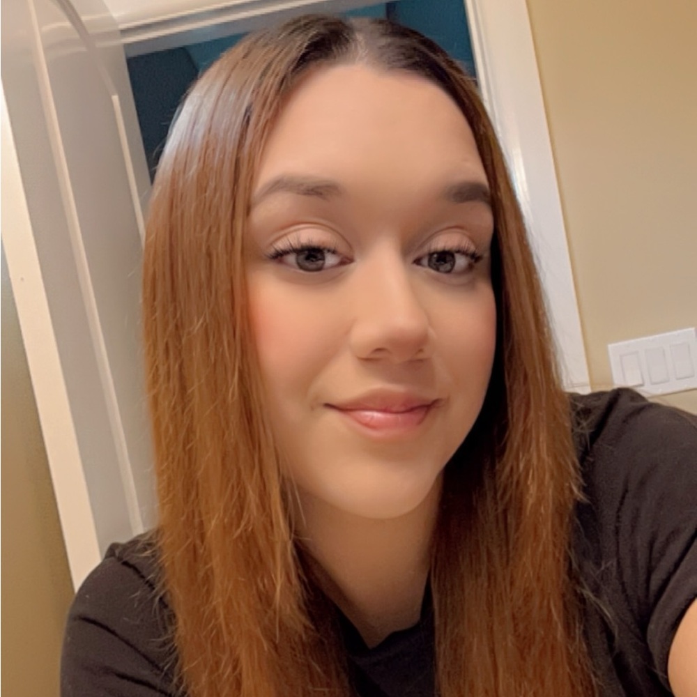 Meet your Posher, Claire